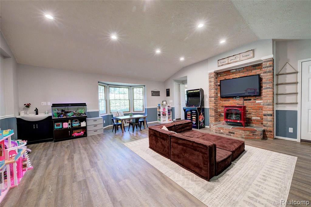 7312 BIRCKLAN Drive, Canton, MI 48187 — Photo 35