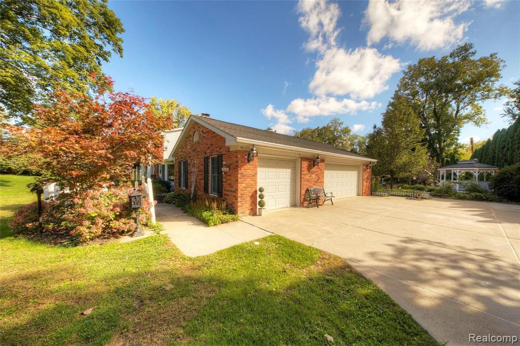 7312 BIRCKLAN Drive, Canton, MI 48187 — Photo 62