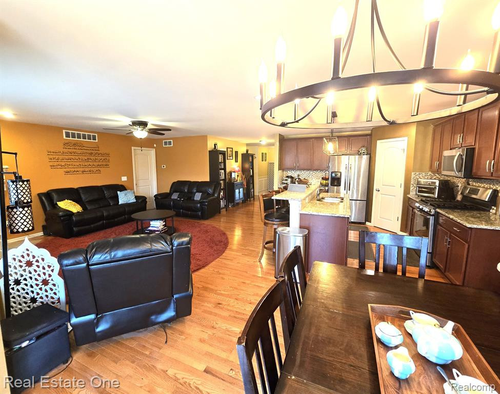 2496 ARCADIA Drive, Canton, MI 48188 — Photo 29