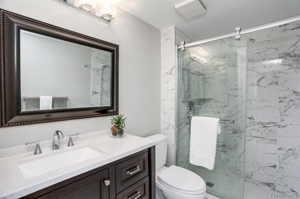 3320 SPINNAKER Lane, 9A, Detroit, MI 48207 — Photo 22