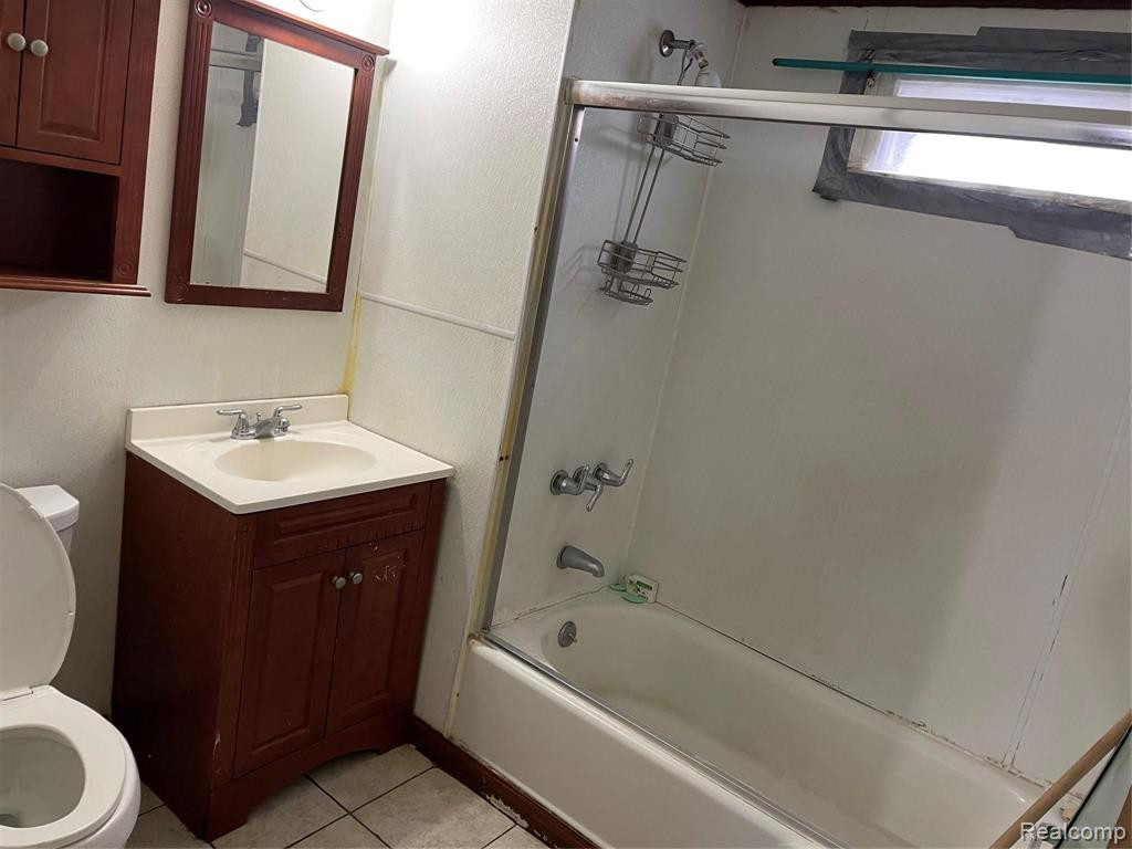 5158 TALBOT Street, Hamtramck, MI 48212 — Photo 8