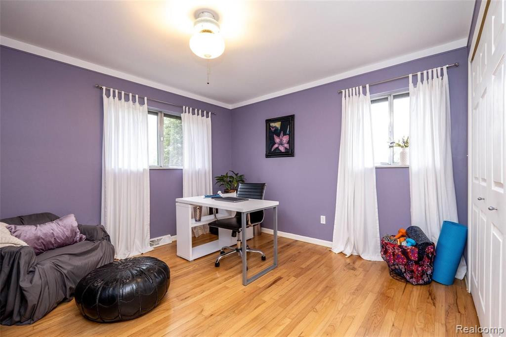 1075 LALOND Avenue, Waterford, MI 48327 — Photo 36