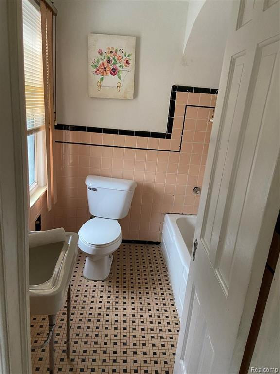 9268 PEIDMONT, Detroit, MI 48228 — Photo 8