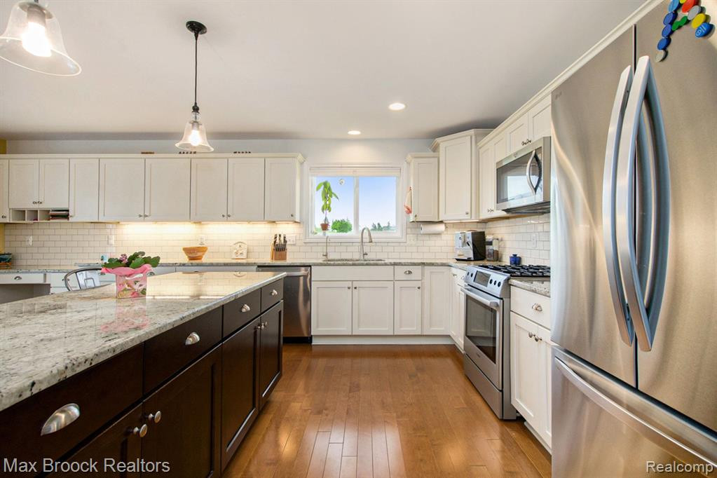 10332 COBB HOLLOW FARM, Saline, MI 48176 — Photo 10