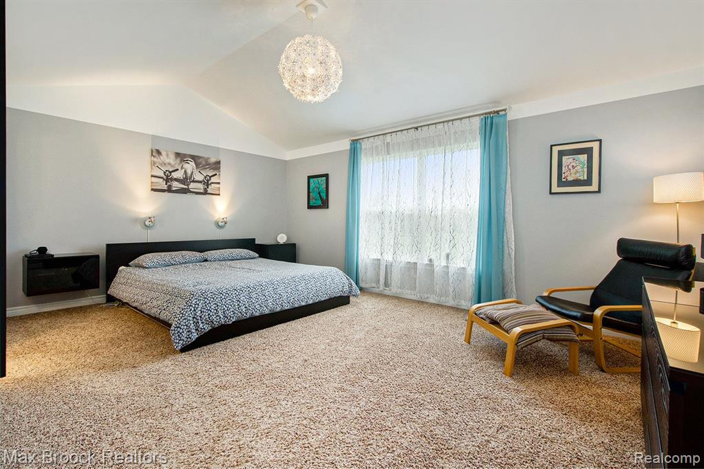 10332 COBB HOLLOW FARM, Saline, MI 48176 — Photo 16