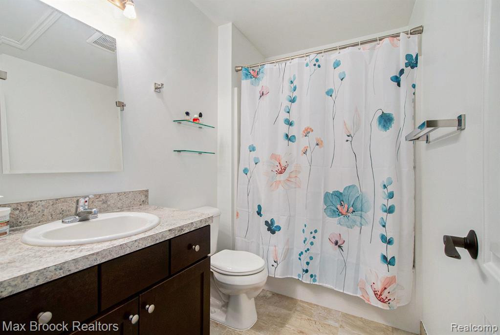 10332 COBB HOLLOW FARM, Saline, MI 48176 — Photo 23