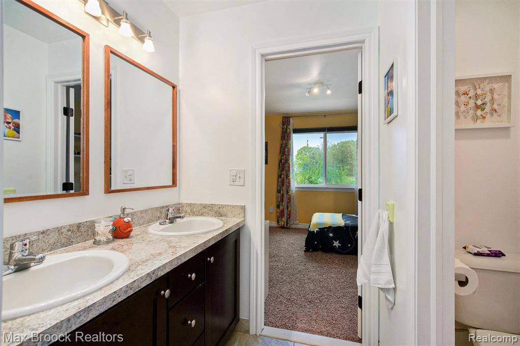 10332 COBB HOLLOW FARM, Saline, MI 48176 — Photo 28