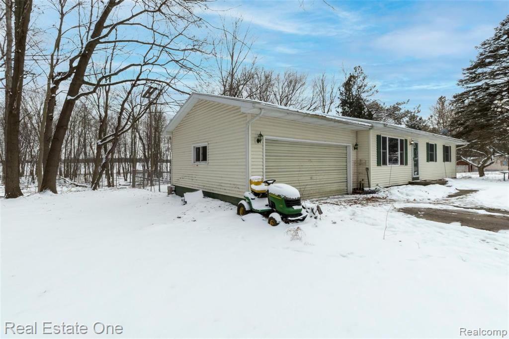 5250 E ALLEN Road, Webberville, MI 48892 — Photo 4