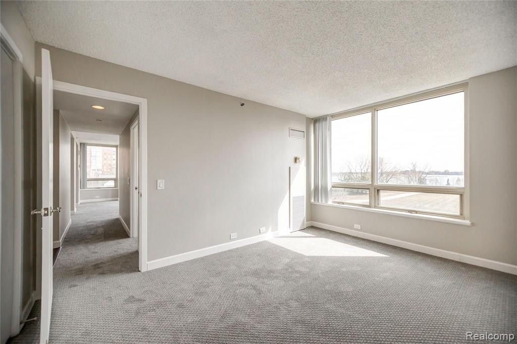 3320 Spinnaker Lane, 4C, Detroit, MI 48207 — Photo 27
