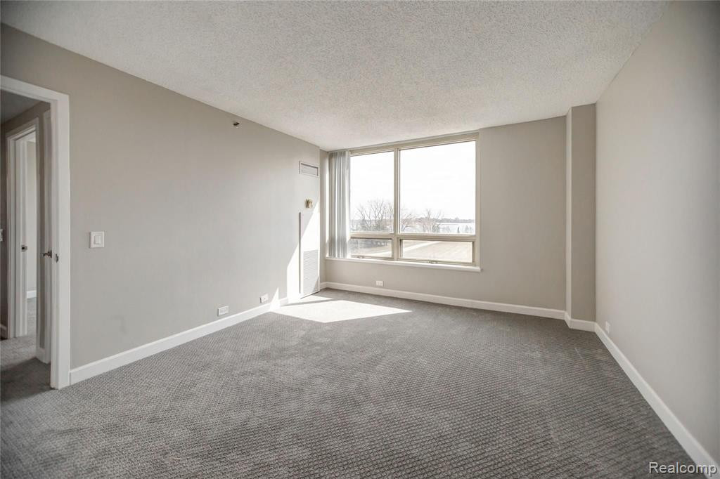 3320 Spinnaker Lane, 4C, Detroit, MI 48207 — Photo 28