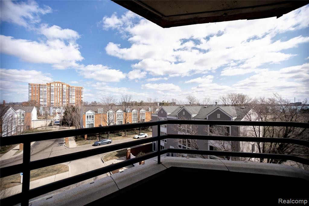 3320 Spinnaker Lane, 4C, Detroit, MI 48207 — Photo 33