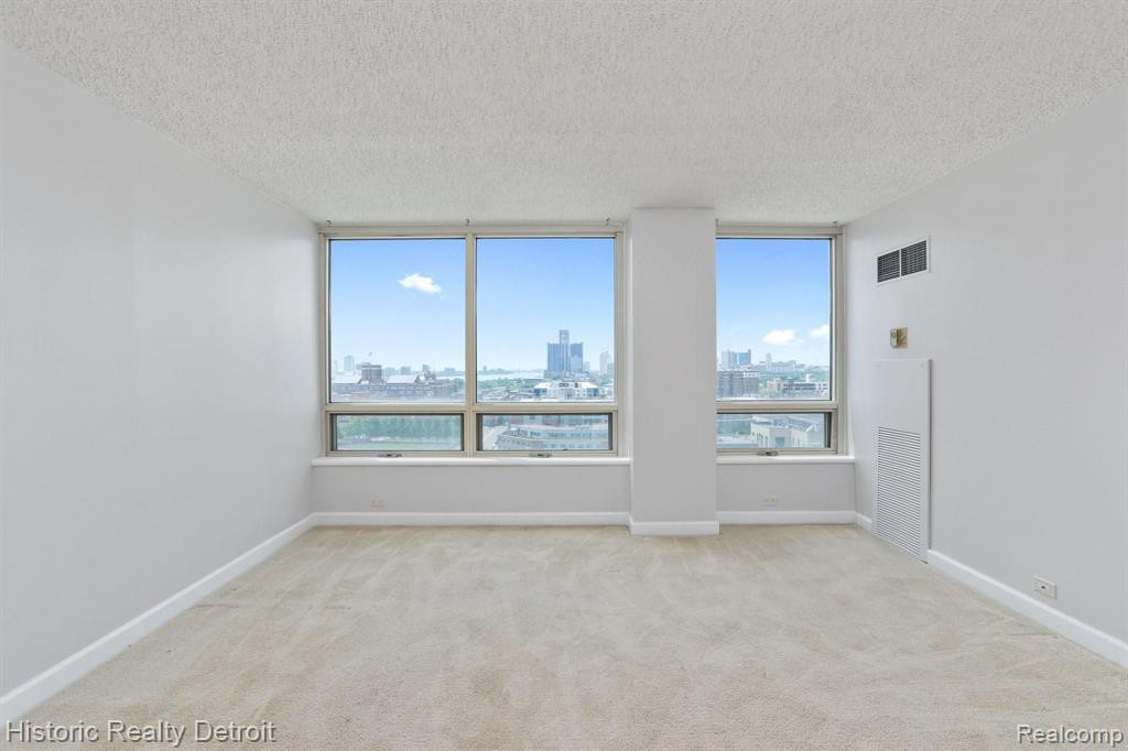 3320 Spinnaker Lane, 14 E, Detroit, MI 48207 — Photo 5