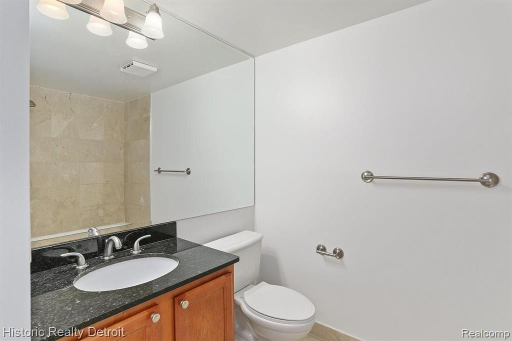 3320 Spinnaker Lane, 14 E, Detroit, MI 48207 — Photo 10
