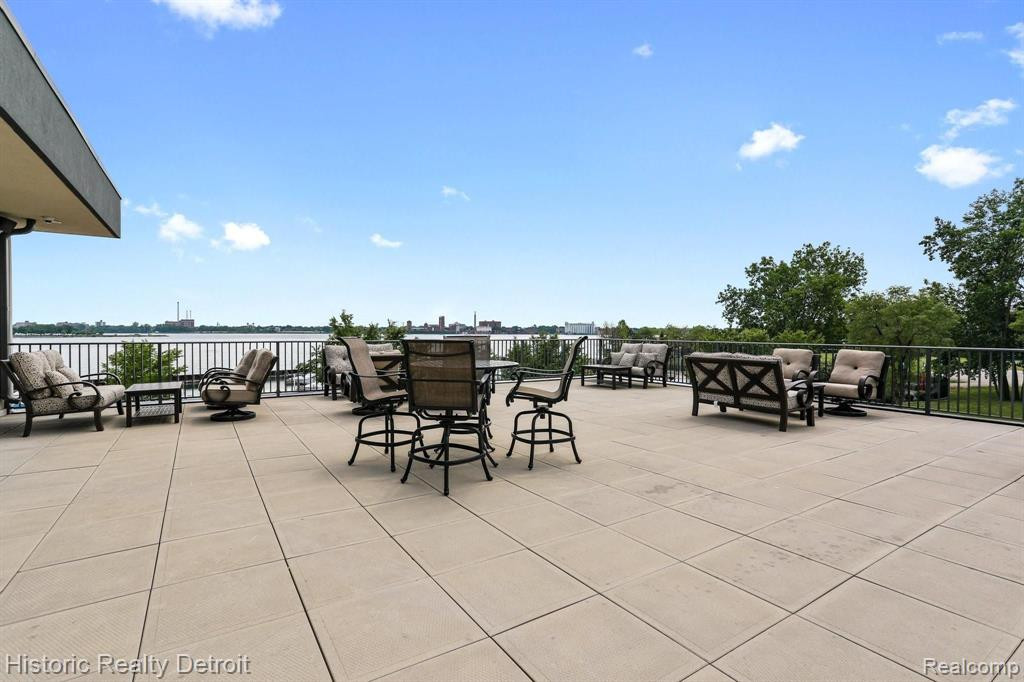 3320 Spinnaker Lane, 14 E, Detroit, MI 48207 — Photo 19