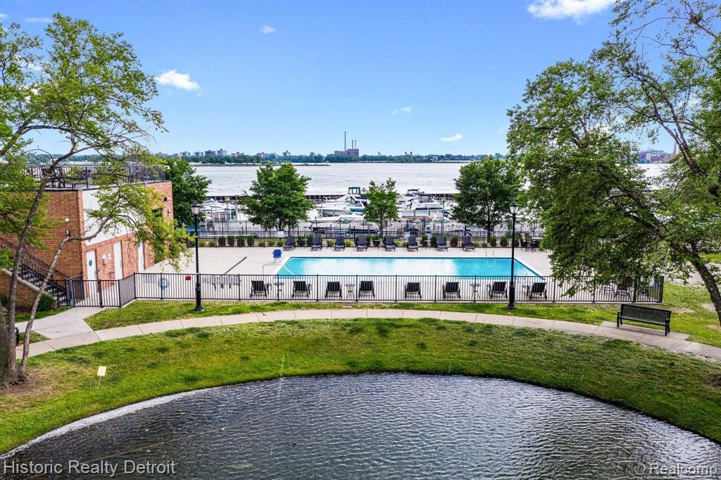 3320 Spinnaker Lane, 14 E, Detroit, MI 48207 — Photo 31