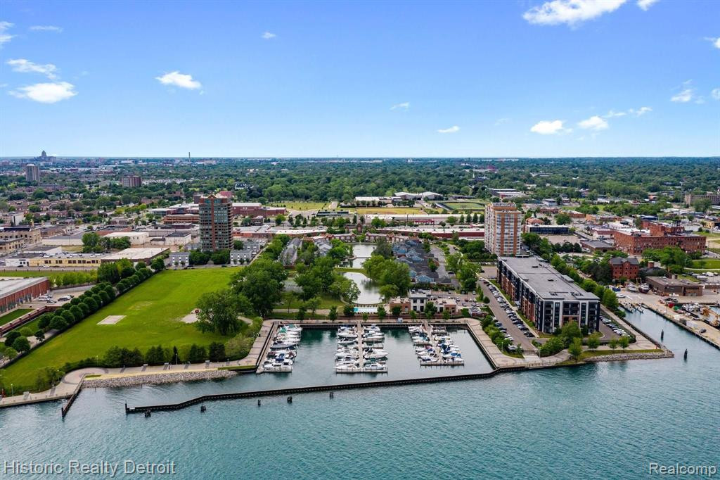 3320 Spinnaker Lane, 14 E, Detroit, MI 48207 — Photo 43