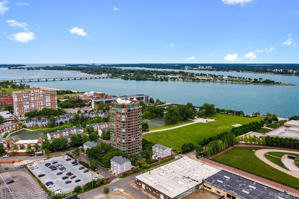 3320 Spinnaker Lane, 14 E, Detroit, MI 48207 — Photo 50