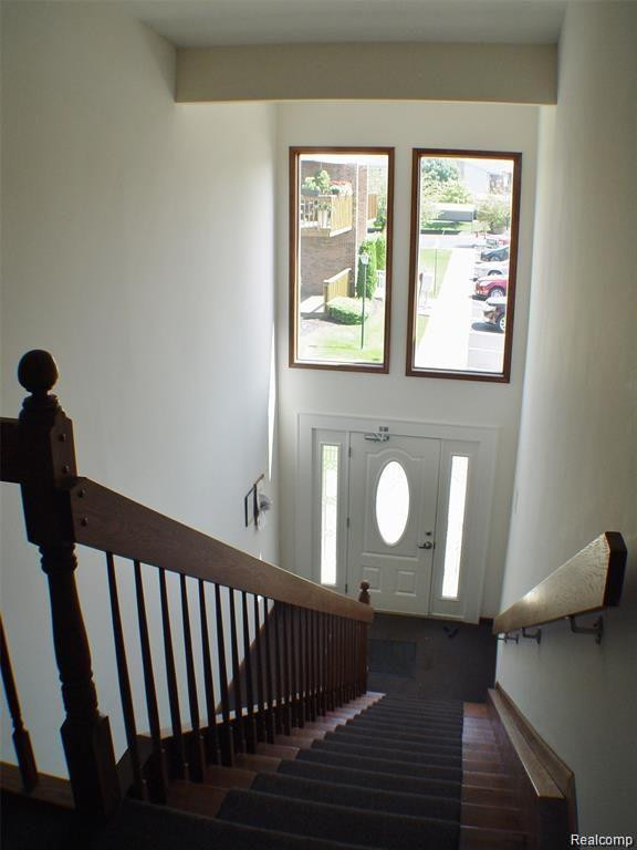 1565 Harbour Boulevard, 182, Trenton, MI 48183 — Photo 2
