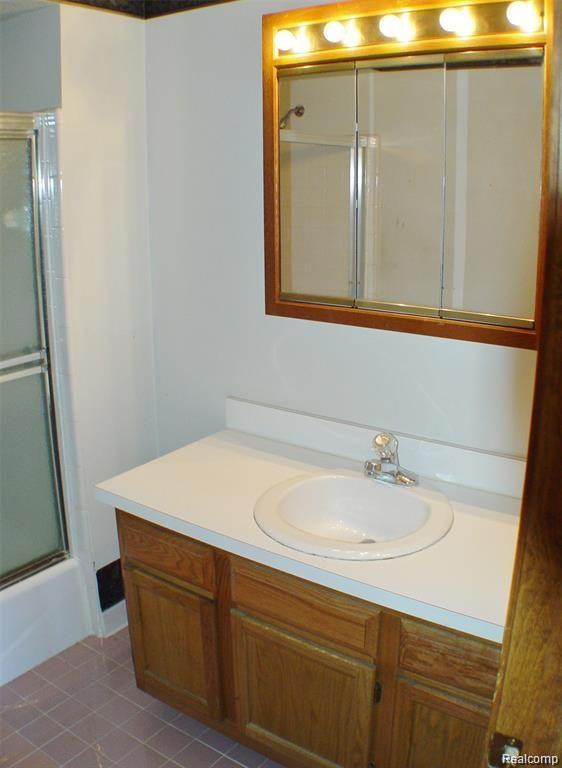 1565 Harbour Boulevard, 182, Trenton, MI 48183 — Photo 6