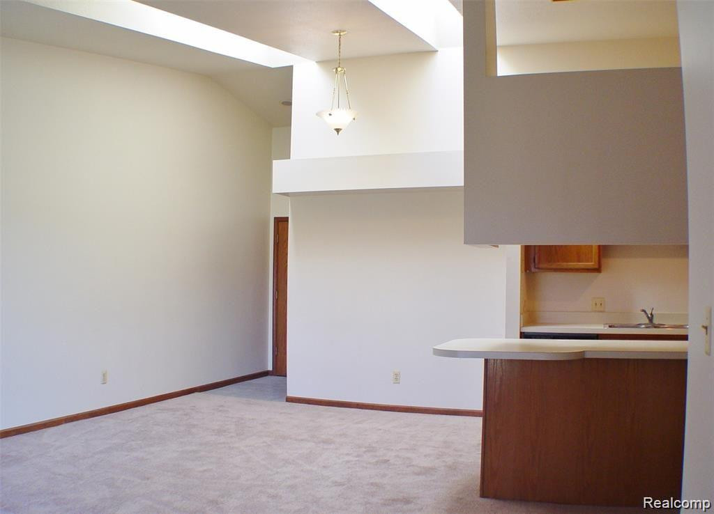 1565 Harbour Boulevard, 182, Trenton, MI 48183 — Photo 11