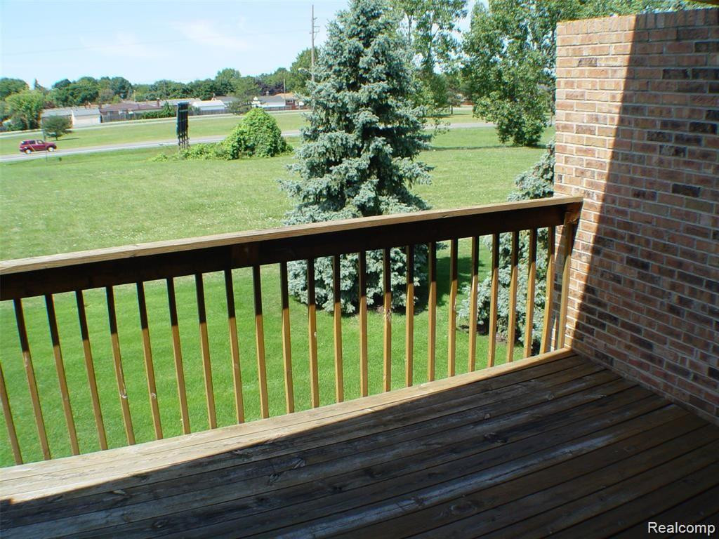 1565 Harbour Boulevard, 182, Trenton, MI 48183 — Photo 23
