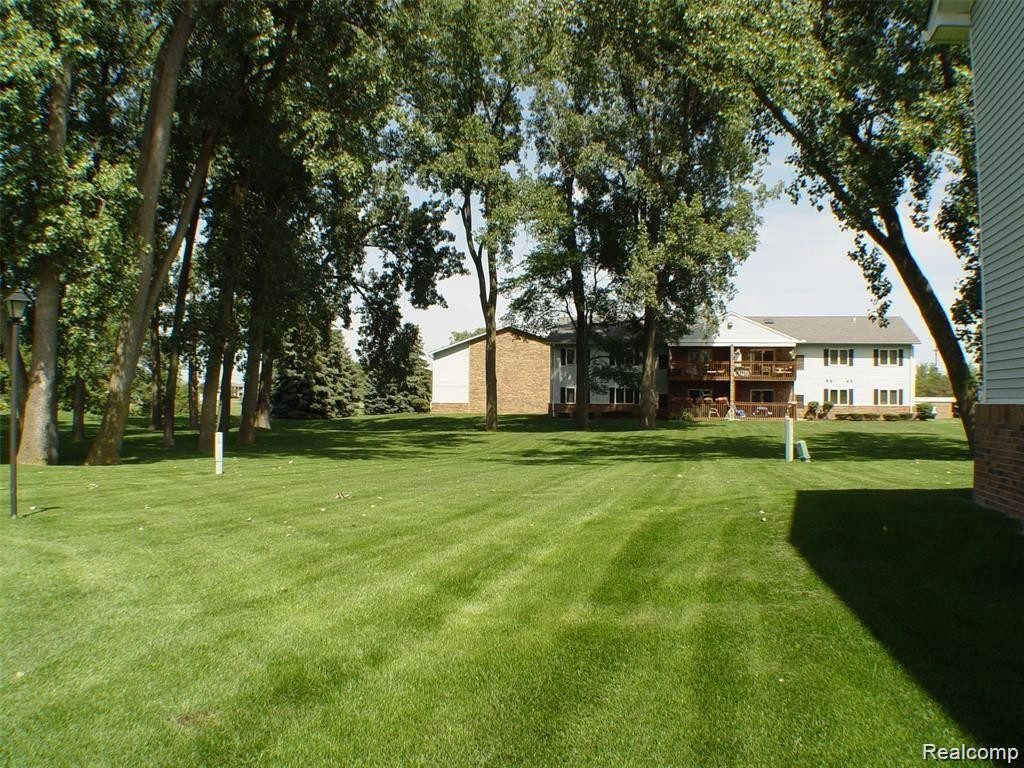 1565 Harbour Boulevard, 182, Trenton, MI 48183 — Photo 24