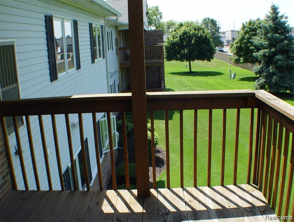 1565 Harbour Boulevard, 182, Trenton, MI 48183 — Photo 26
