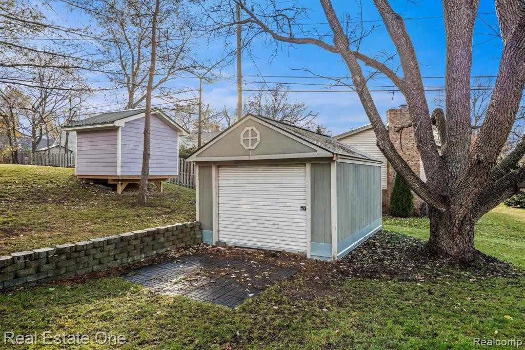 6340 MIDDLE LAKE Road, Clarkston, MI — Photo 8