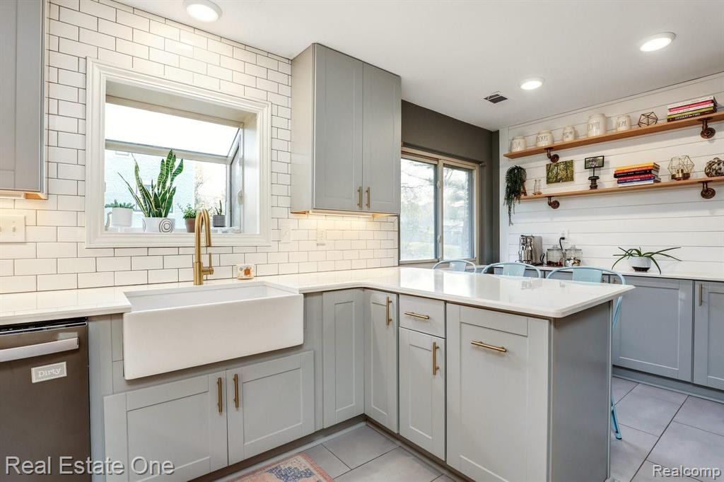 6340 MIDDLE LAKE Road, Clarkston, MI — Photo 15