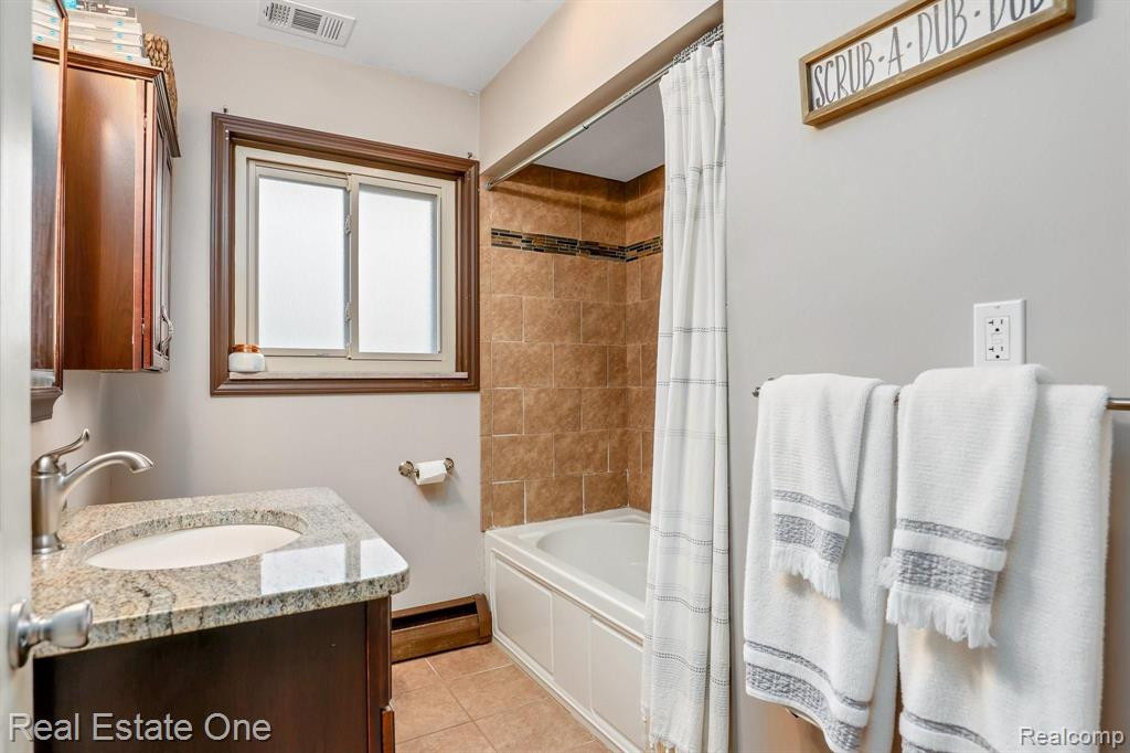 6340 MIDDLE LAKE Road, Clarkston, MI — Photo 19