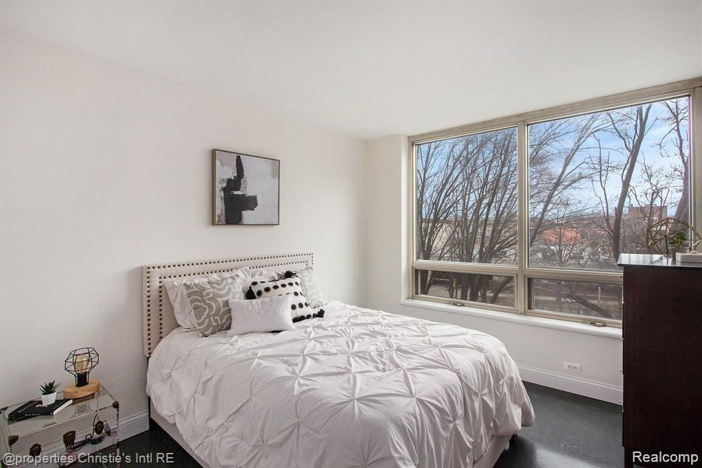 3320 Spinnaker Lane, 2 D, Detroit, MI 48207 — Photo 10