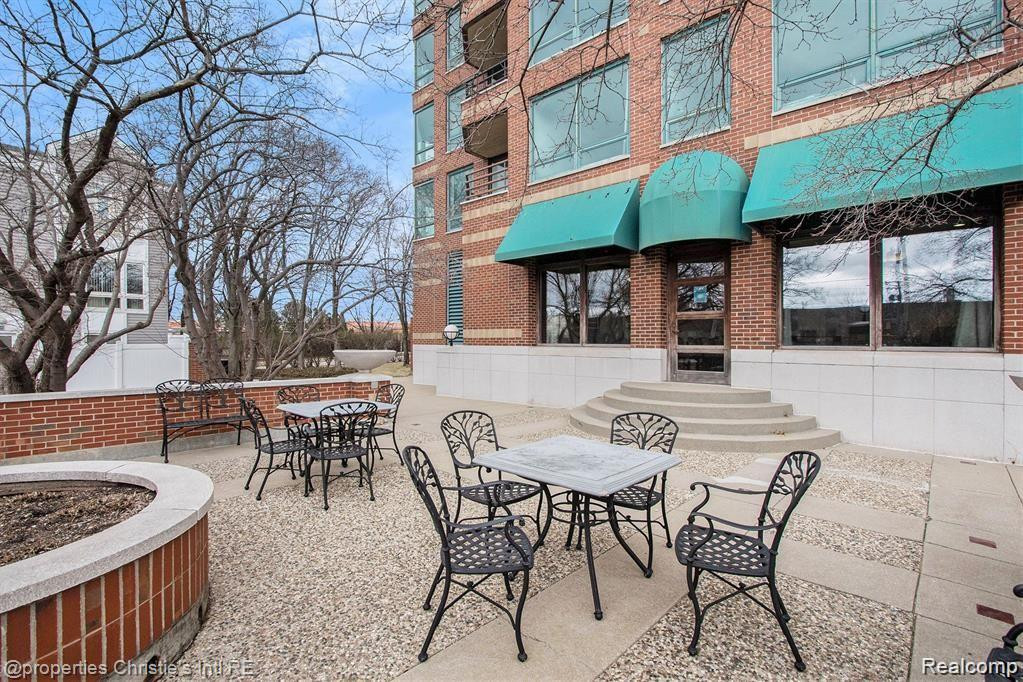 3320 Spinnaker Lane, 2 D, Detroit, MI 48207 — Photo 18