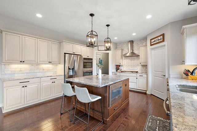 635 STONEY POINTE Circle, Lake Orion, MI 48362 — Photo 20