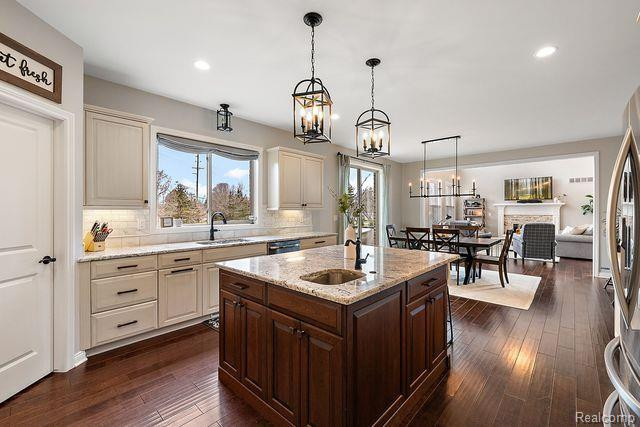 635 STONEY POINTE Circle, Lake Orion, MI 48362 — Photo 23
