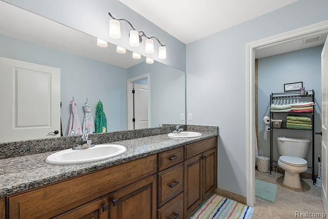 635 STONEY POINTE Circle, Lake Orion, MI 48362 — Photo 51