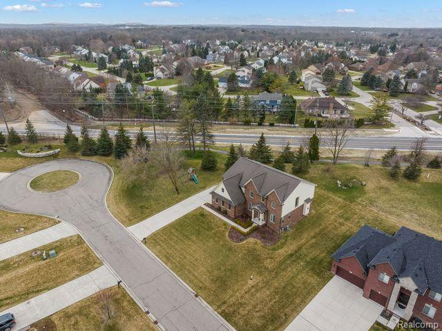 635 STONEY POINTE Circle, Lake Orion, MI 48362 — Photo 80