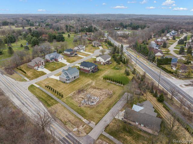 635 STONEY POINTE Circle, Lake Orion, MI 48362 — Photo 83