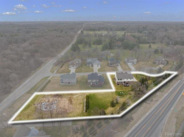 635 STONEY POINTE Circle, Lake Orion, MI 48362 — Photo 90