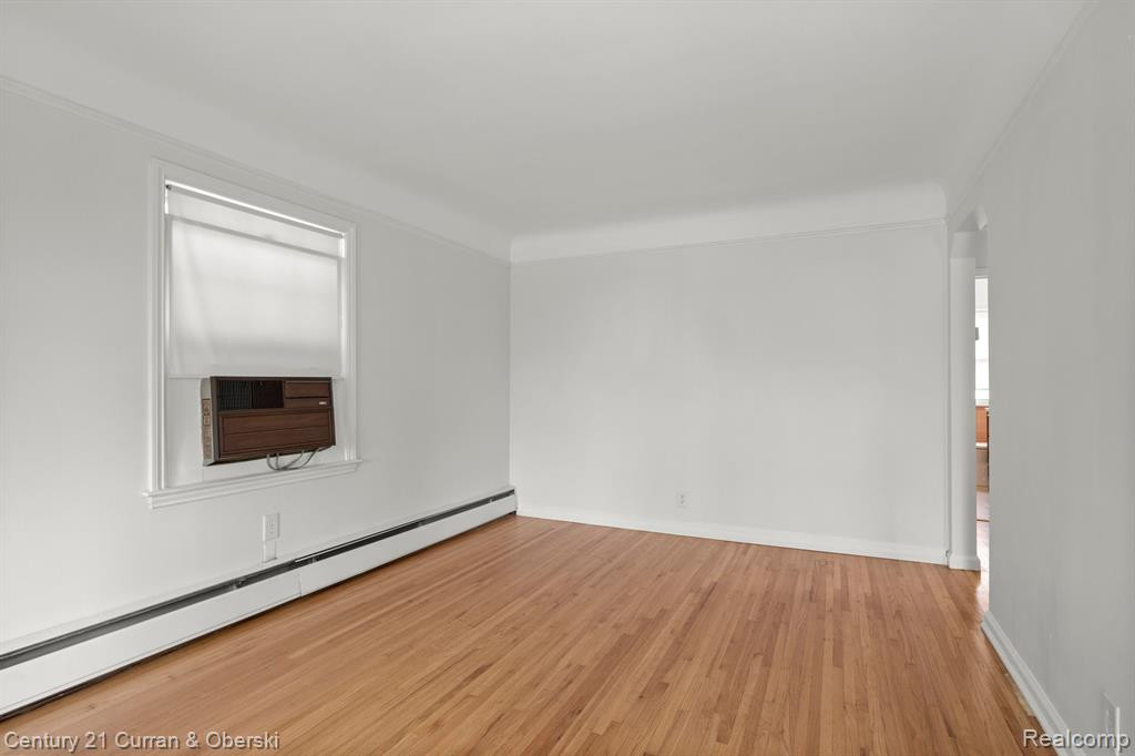 6148 MAPLE Street, Dearborn, MI 48126 — Photo 2
