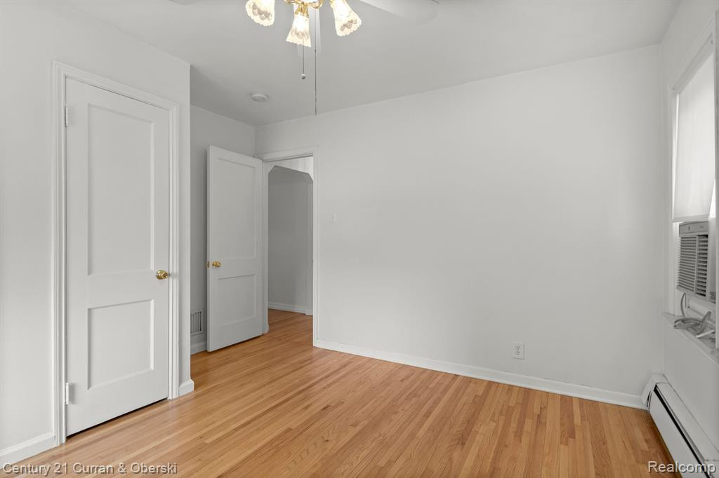 6148 MAPLE Street, Dearborn, MI 48126 — Photo 16