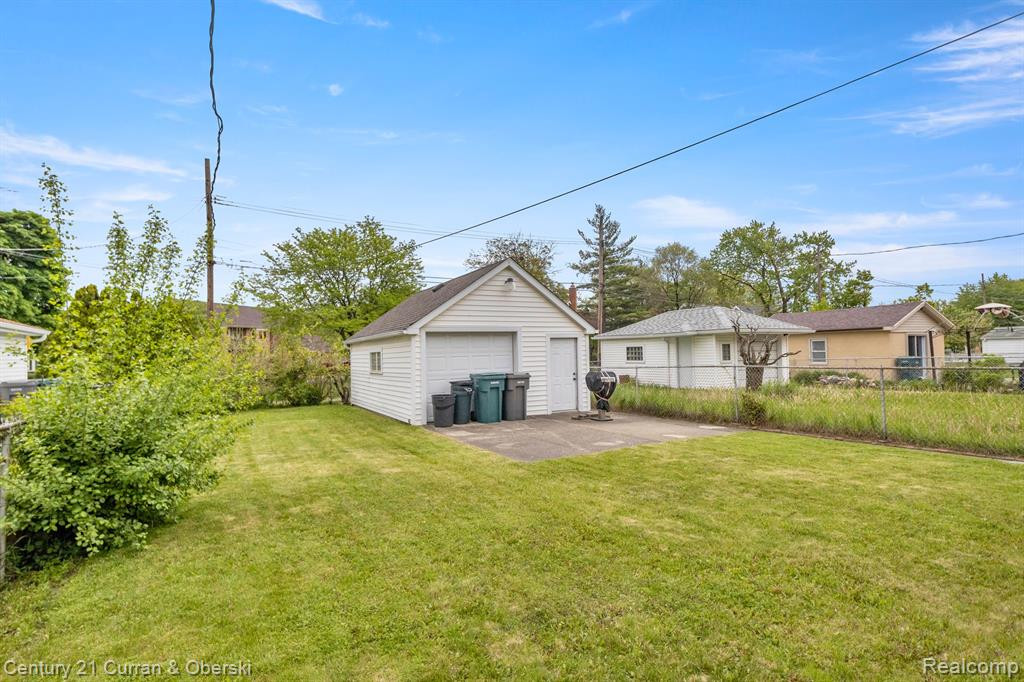 6148 MAPLE Street, Dearborn, MI 48126 — Photo 33