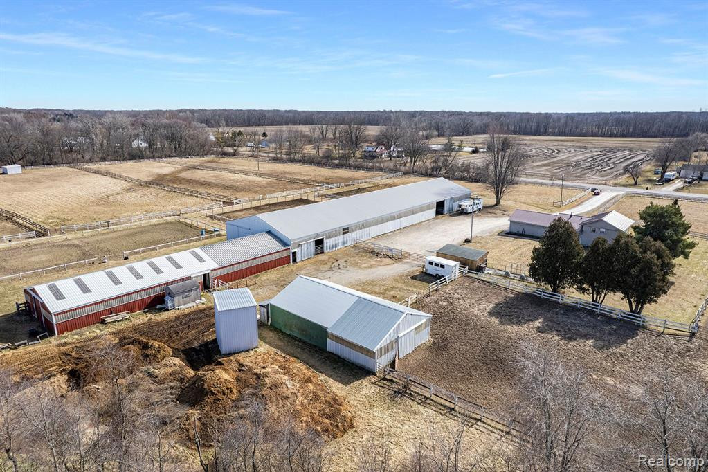 8820 SPARLING Road, Wales, MI — Photo 4