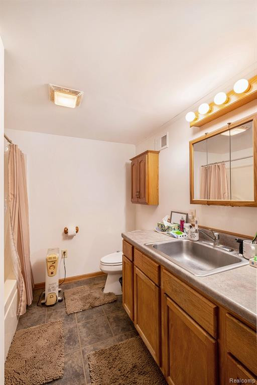 8820 SPARLING Road, Wales, MI — Photo 36