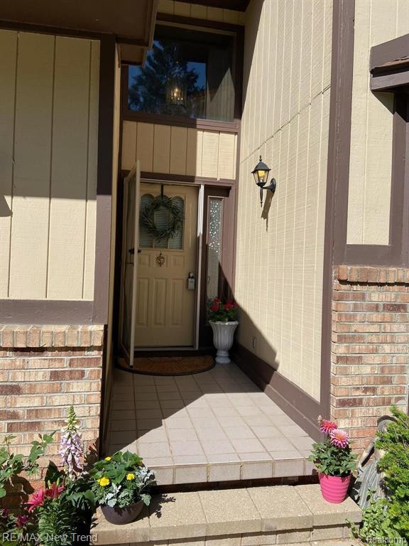 4850 LOCKHART Street, West Bloomfield, MI 48323 — Photo 2