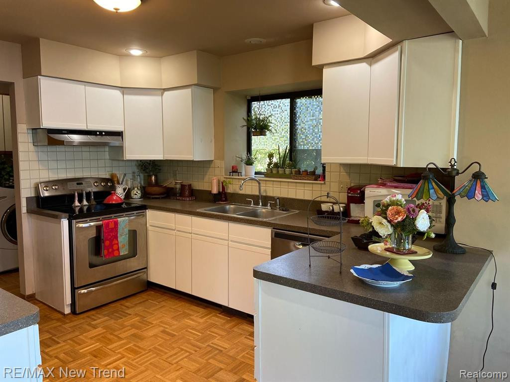 4850 LOCKHART Street, West Bloomfield, MI 48323 — Photo 23