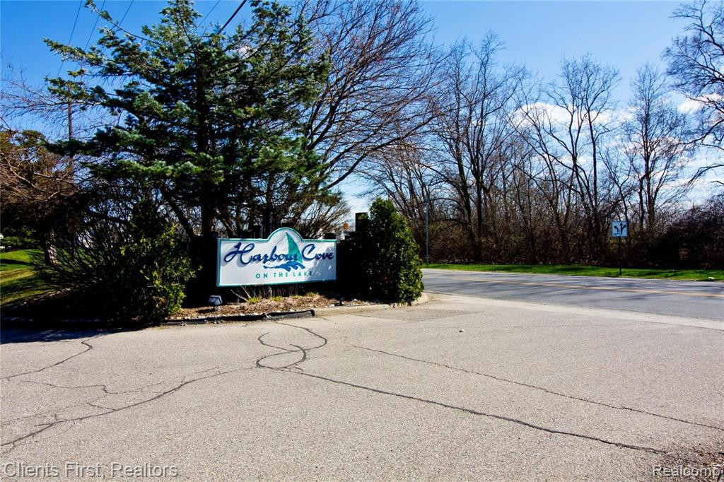 9579 HARBOUR COVE Court, Ypsilanti, MI 48197 — front exterior