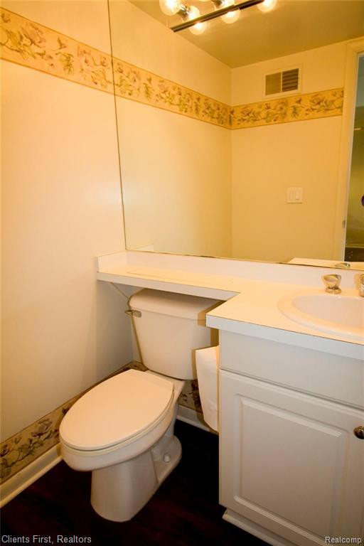 9579 HARBOUR COVE Court, Ypsilanti, MI 48197 — Photo 17