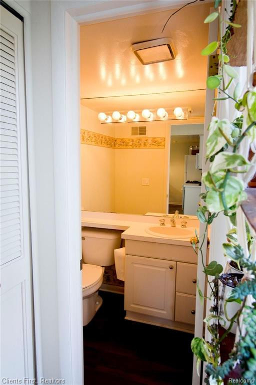 9579 HARBOUR COVE Court, Ypsilanti, MI 48197 — Photo 18