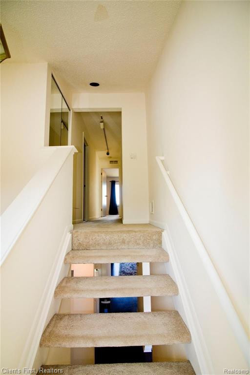 9579 HARBOUR COVE Court, Ypsilanti, MI 48197 — Photo 20