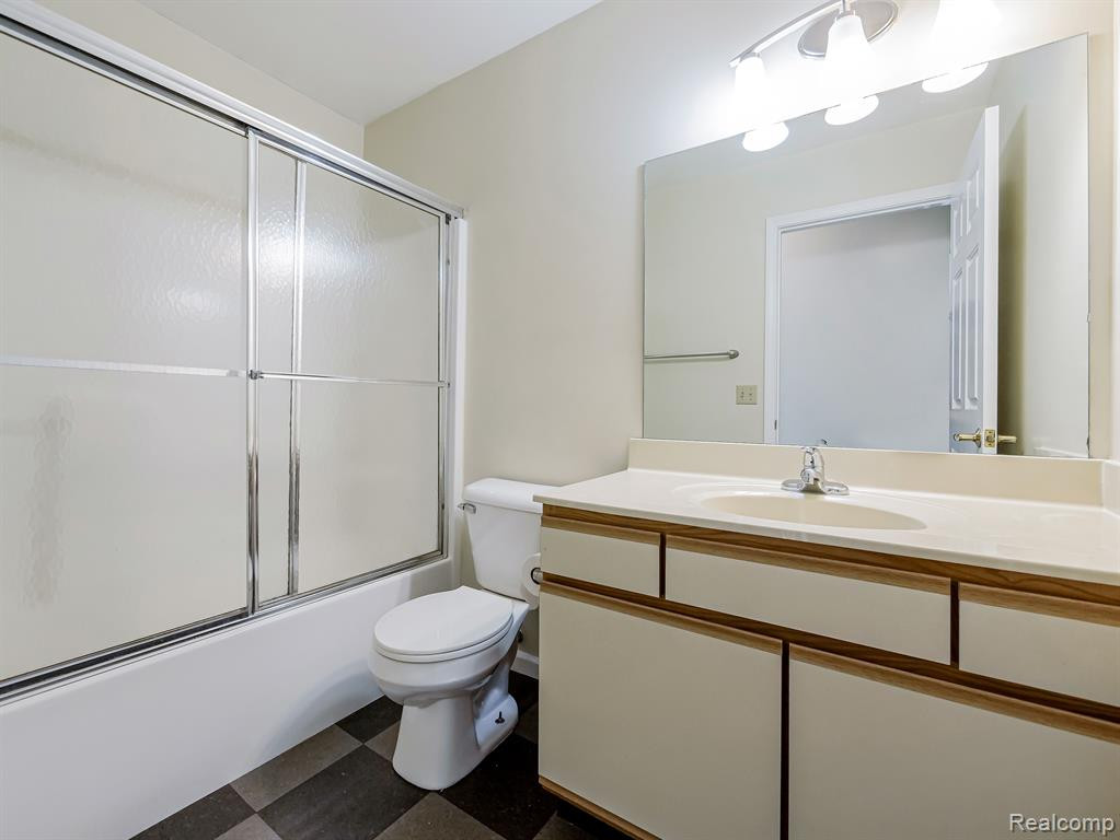 204 MAPLEWOOD, 11, South Lyon, MI 48178 — Photo 15